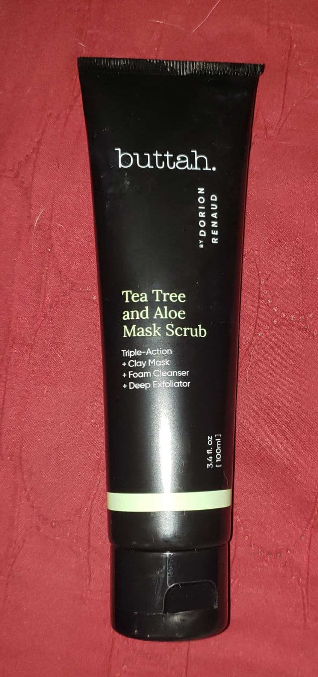 Buttah by Dorian Renaud Tea Tree & Aloe Exfoliating Scrub review photo by Beckster