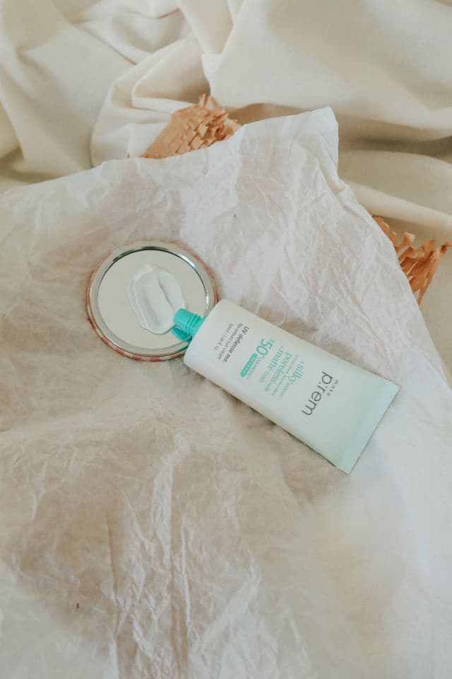 make p:rem UV Defense Me. No Sebum Sun Cream SPF50+ PA++++ review photo by huyglowee