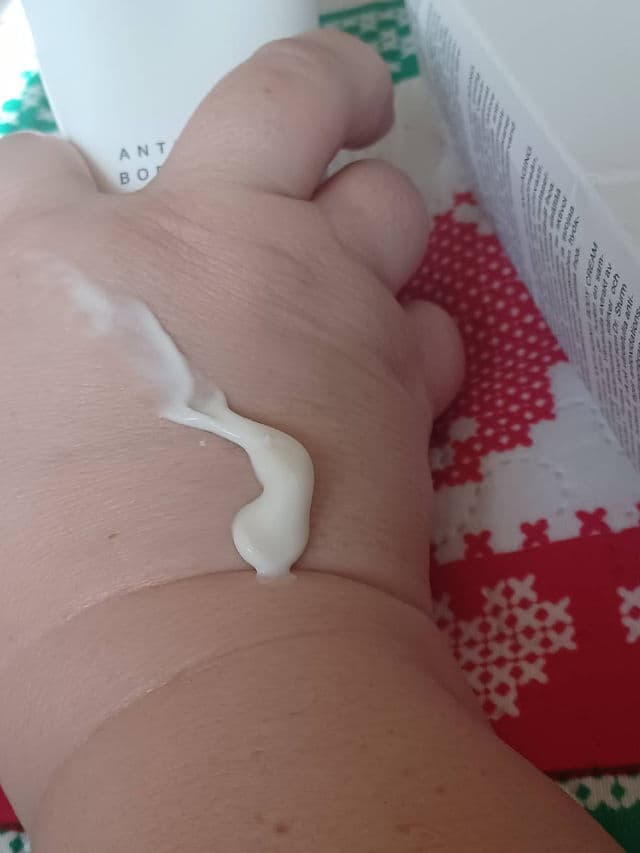 Dr. Barbara Sturm Anti-Aging Body Cream review photo by SarahRD