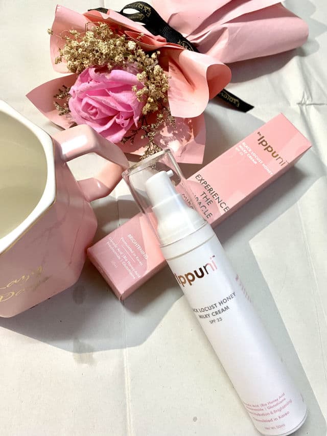 Be.Ippuni Black Locust Honey Milky Cream SPF25  review photo by sgeecakeeee