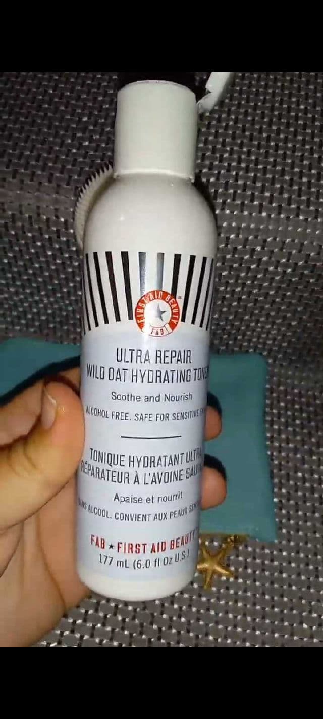 First Aid Beauty Ultra Repair Wild Oat Hydrating Toner review photo by DiscoveringDaily