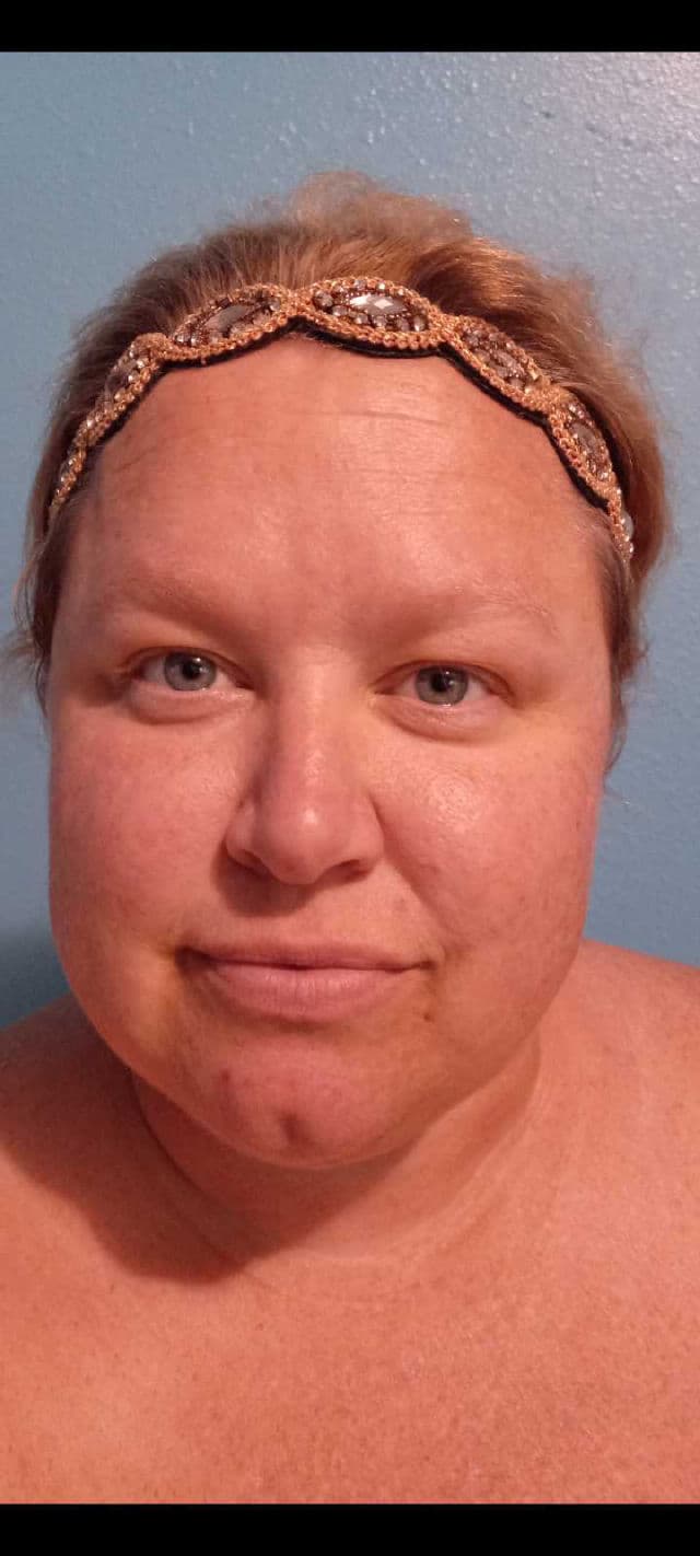 First Aid Beauty Ultra Repair Wild Oat Hydrating Toner review photo by DiscoveringDaily