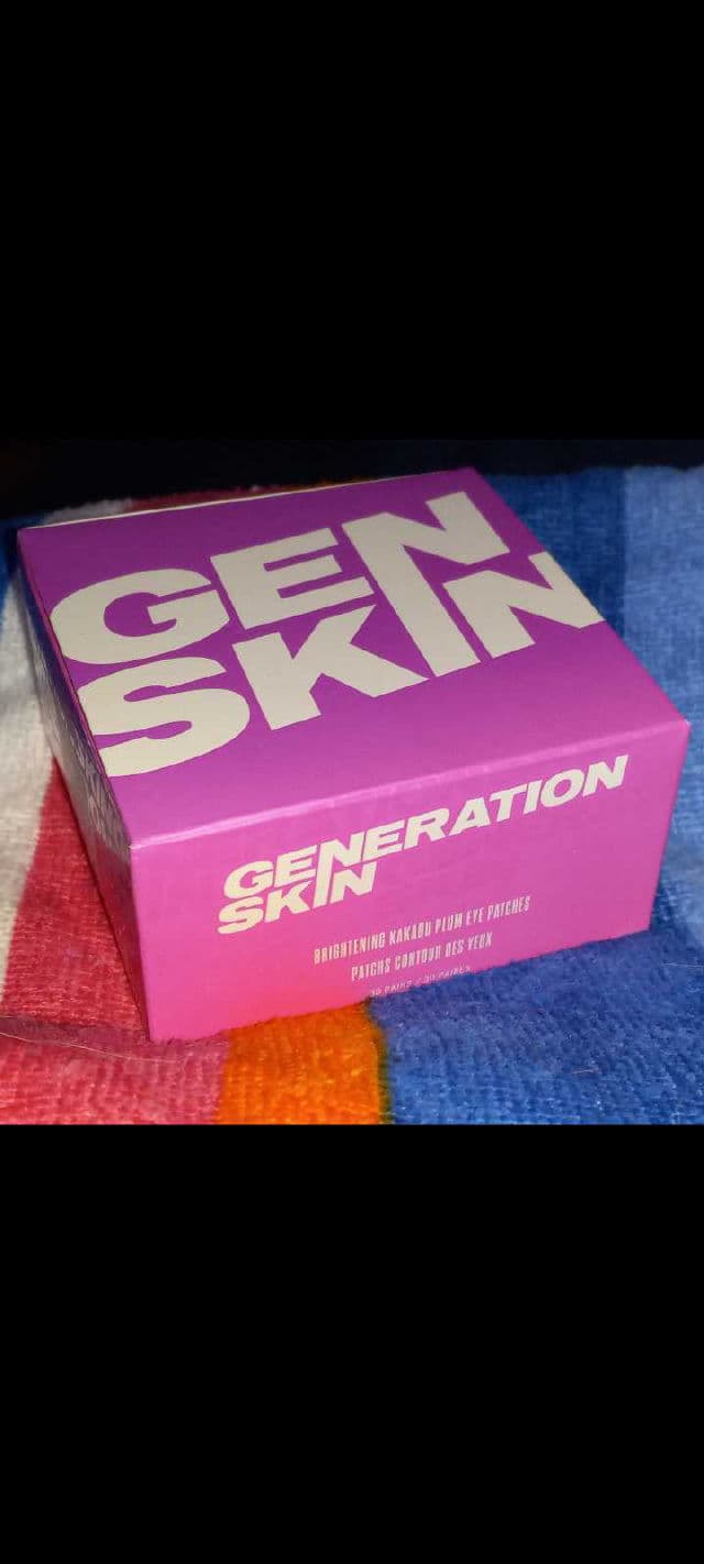 Generation Skin Brightening Kakadu Plum Eye Patches review photo by DiscoveringDaily