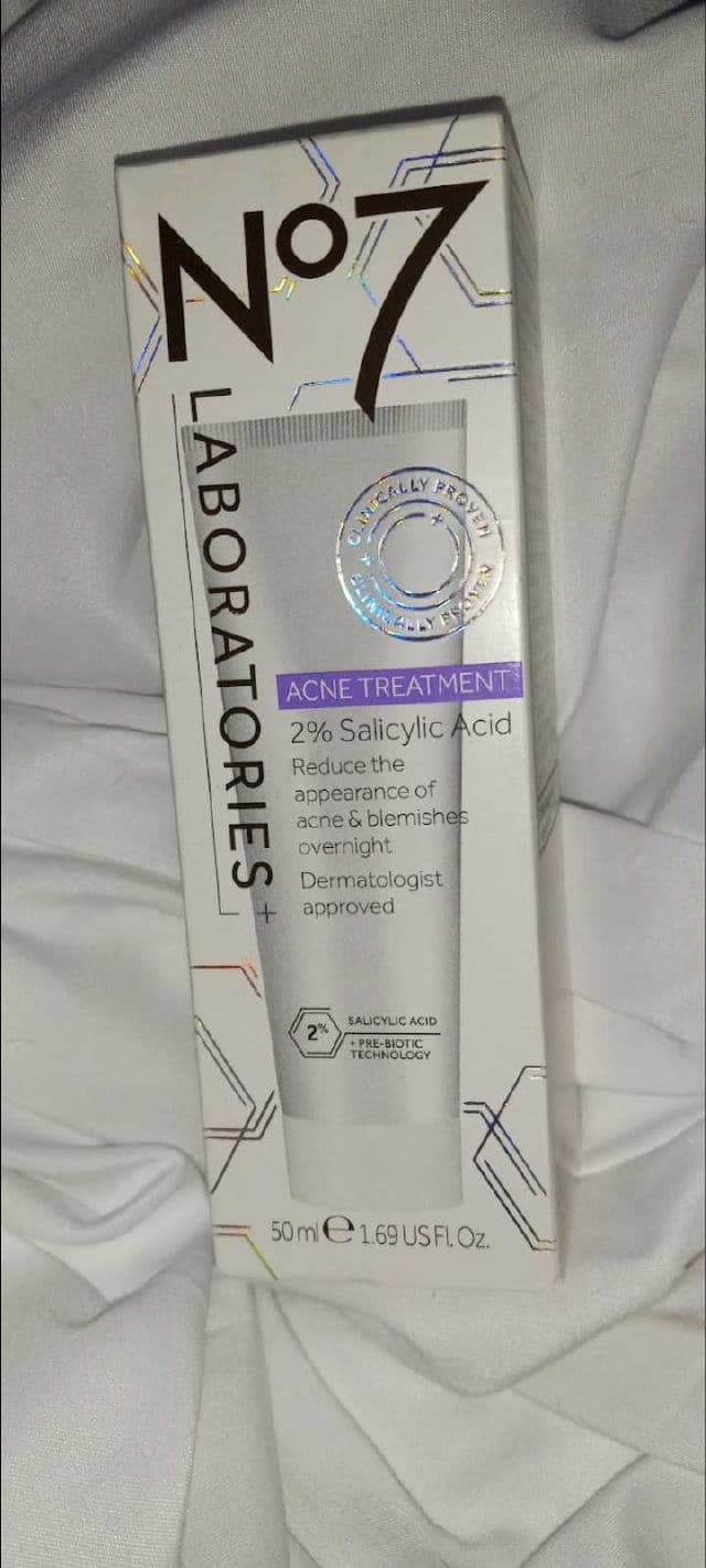 No7 Acne Treatment 2% Salicylic Acid review photo by DiscoveringDaily