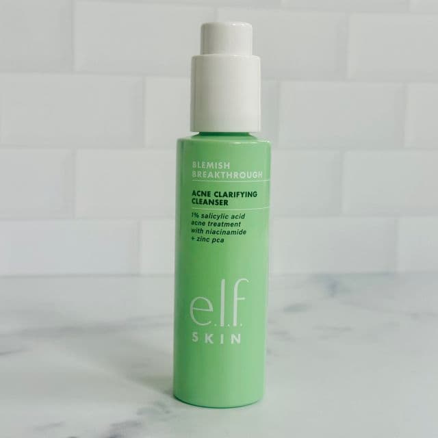 ELF Blemish Breakthrough Acne Clarifying Cleanser review photo by daniellesheree