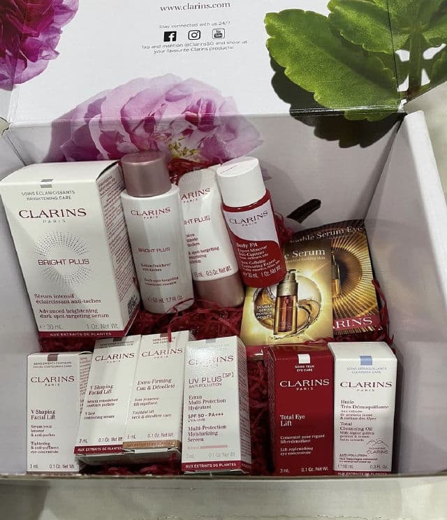 Clarins Bright Plus Advanced Dark Spot-Targeting Serum review photo by Jyying