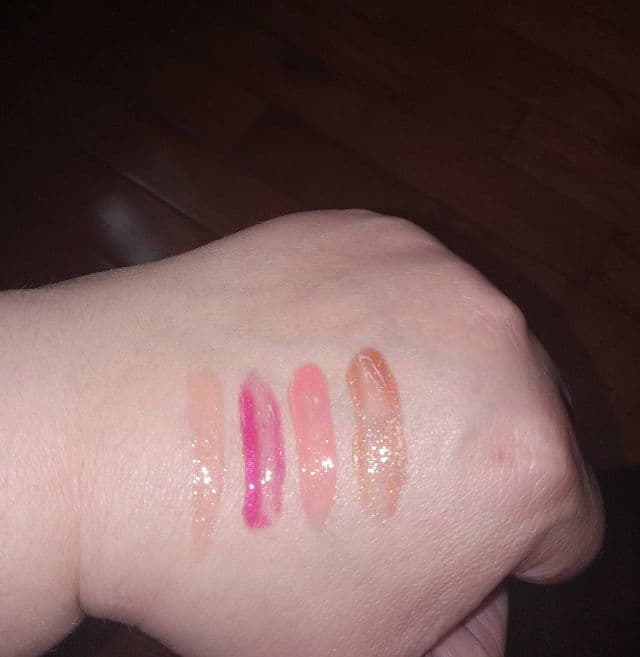 Fenty Beauty Lip Gloss - Glass Slipper - Clear review photo by Sukita