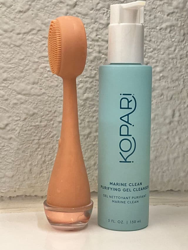 Kopari Marine Clean Purifying Gel Cleanser review photo by Jaysbeautylife