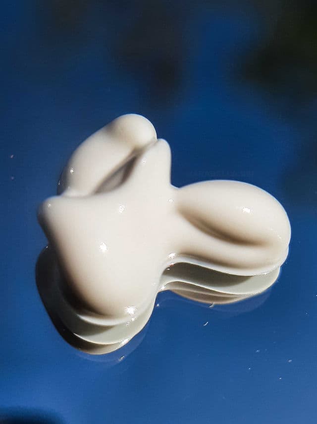 L'ESSENTIAL D5 Brightening Sunscreen SPF50+ PA++++ review photo by itsarabella