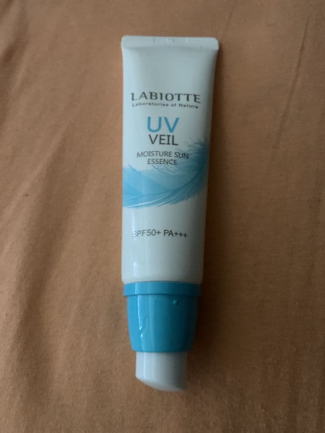 LABIOTTE UV Veil Moisture Sun Essence review photo by PickySkincareBabyGal