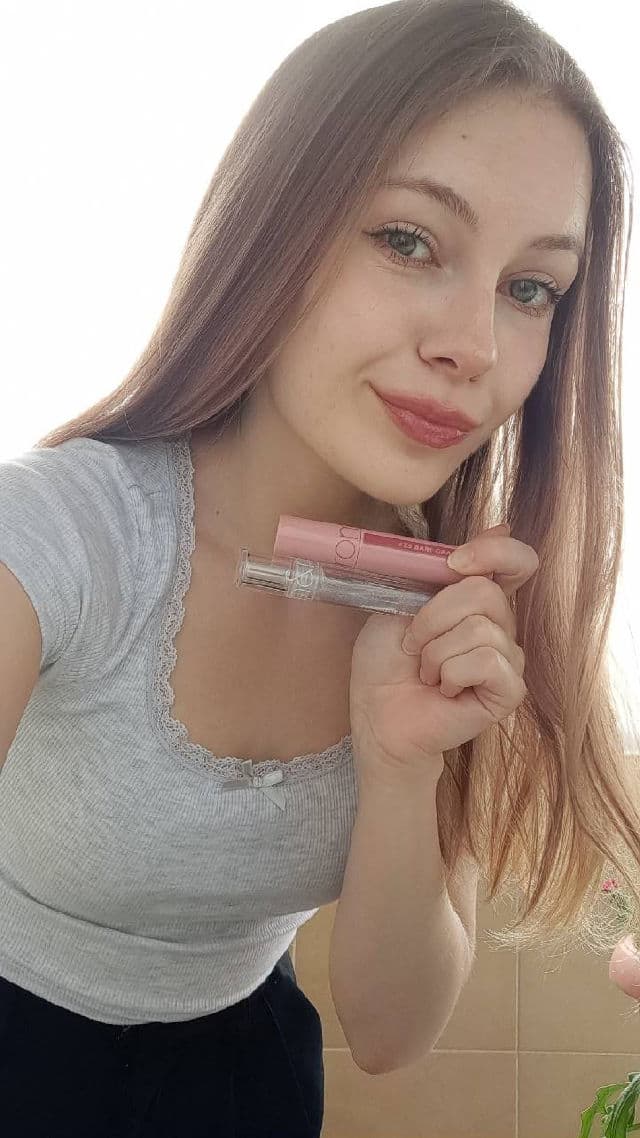 Romand 22 Pomelo Skin (Bare Juicy Series) review photo by Kiniumsia