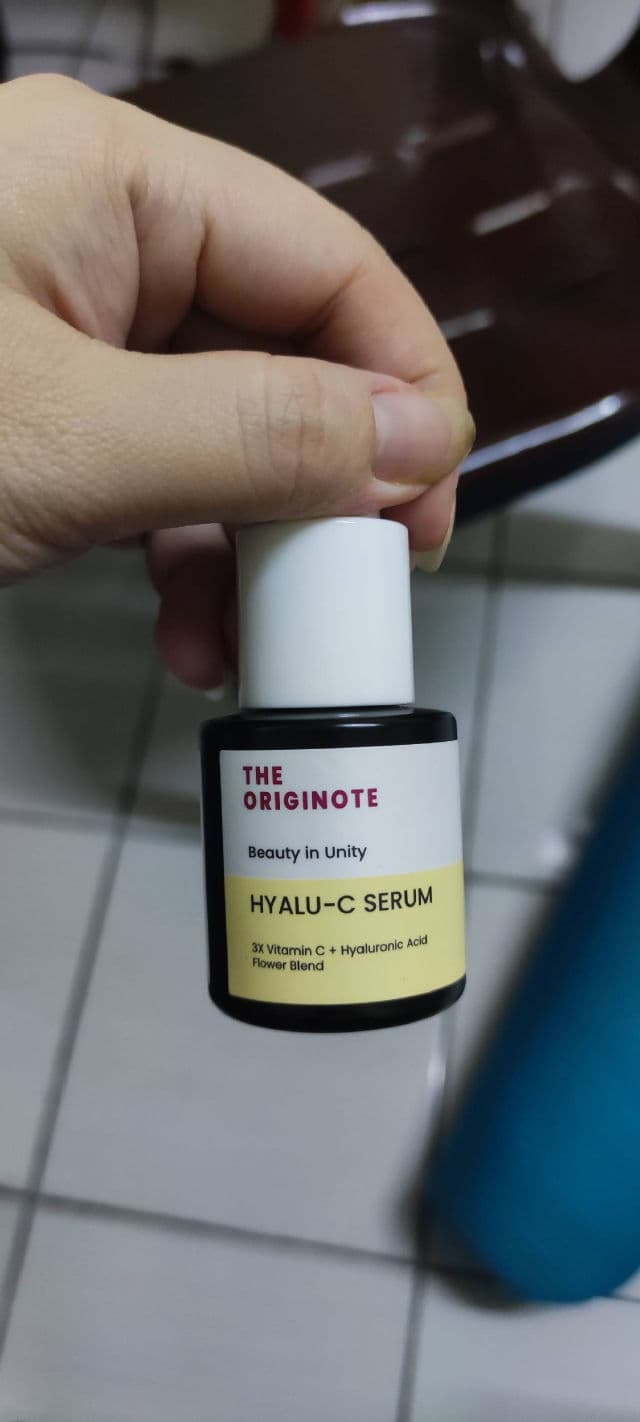 The Originote Hyalu C-Serum review photo by smellsensitive