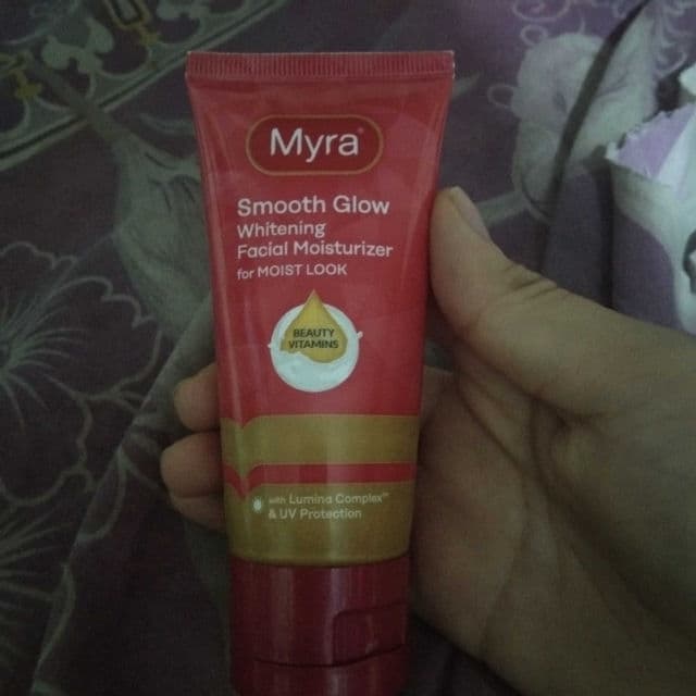 Myra Smooth Glow Whitening Facial Moisturizer review photo by QSFUDI
