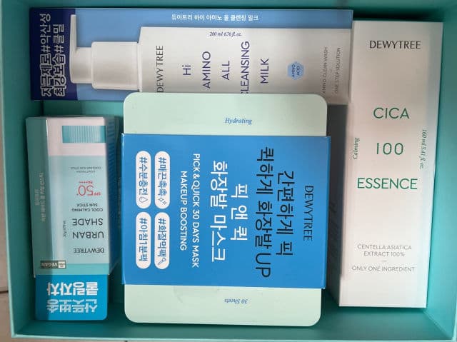 DEWYTREE Pick and Quick Moisture Full Mask review photo by beachyglows