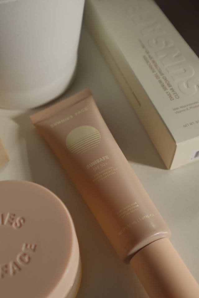 Sunnies Face Sunsafe SPF 50+ PA+++ review photo by Yhelyyy