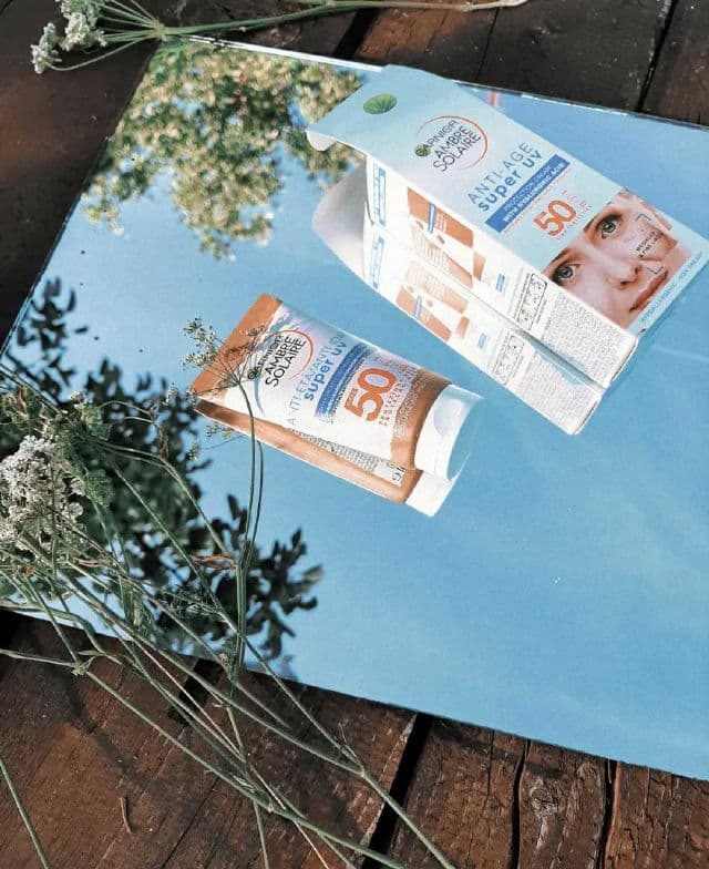 Garnier Ambre Solaire Anti-age Super UV Face Protection Cream SPF50 review photo by Livingforskincare