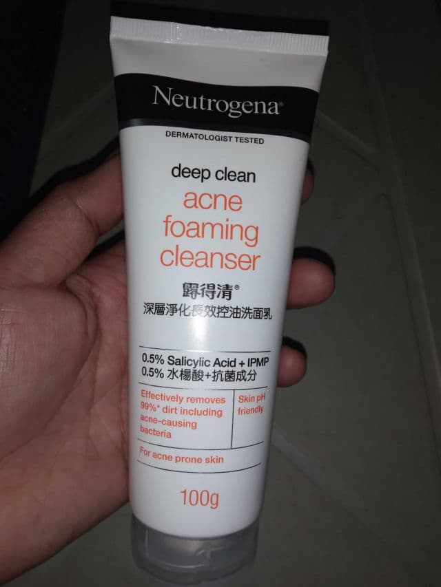Neutrogena Deep Clean Acne Foaming Cleanser review photo by Nekay