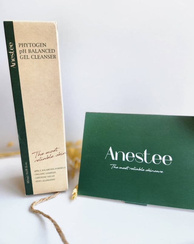 Anestee Phytogen pH Balanced Gel Cleanser  review photo by Kat573