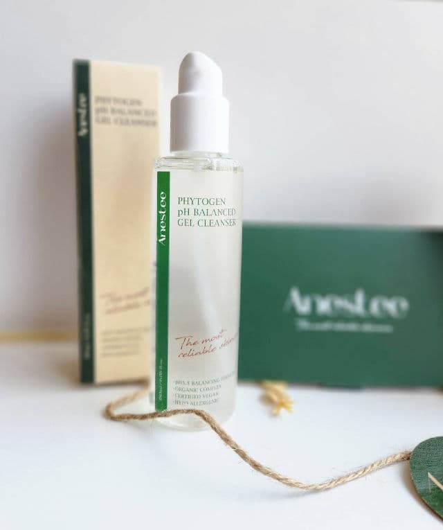 Anestee Phytogen pH Balanced Gel Cleanser  review photo by Kat573