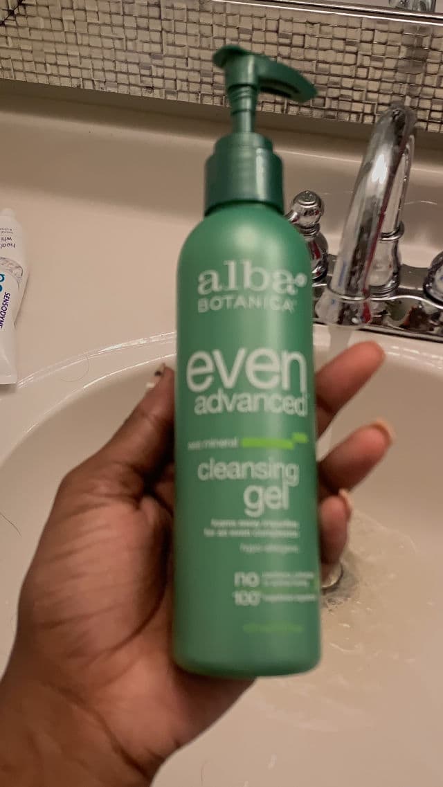 Alba Botanica Even Advanced Sea Mineral Cleansing Gel review photo by Taysdiary