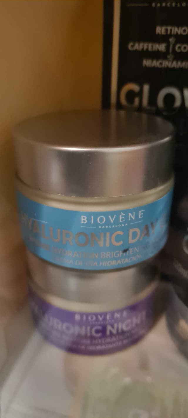 Biovène Hyaluronic Day Glow Hydration Brightening Moisturiser review photo by Ravnya