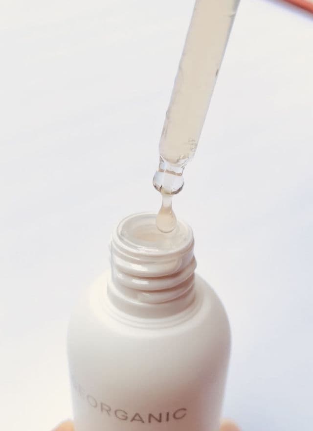 GEORGANIC Propolis Acne Care Serum review photo by PN