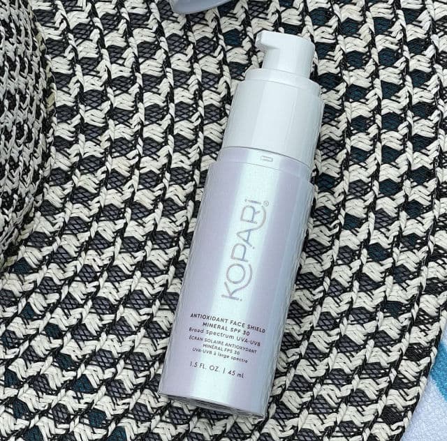Kopari Antioxidant Face Shield Daily 100% Mineral SPF 30 review photo by Myshowandtell