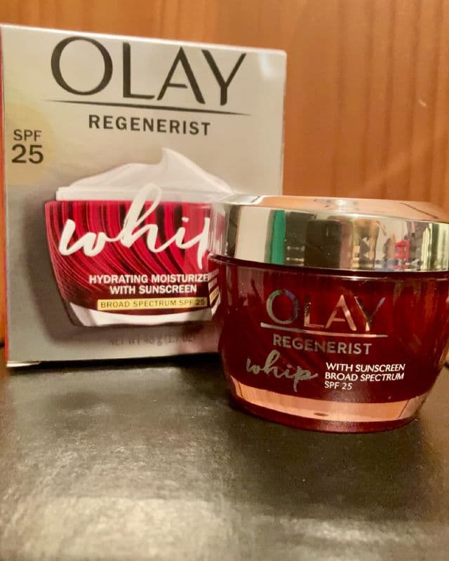 Olay Regenerist Whip Face Moisturizer SPF 25 review photo by RileyPrizes