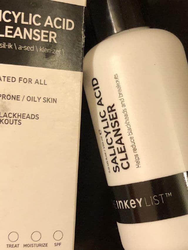 The Inkey List Salicylic Acid Cleanser review photo by Thatonegirl