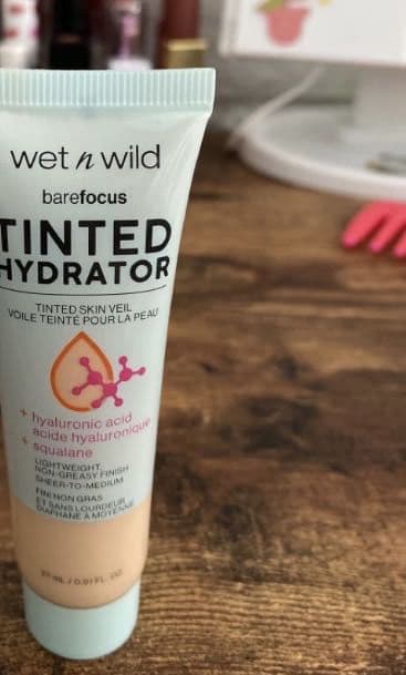 Wet N Wild Bare Focus Tinted Hydrator Tinted Skin Veil review photo by blarrfengarr