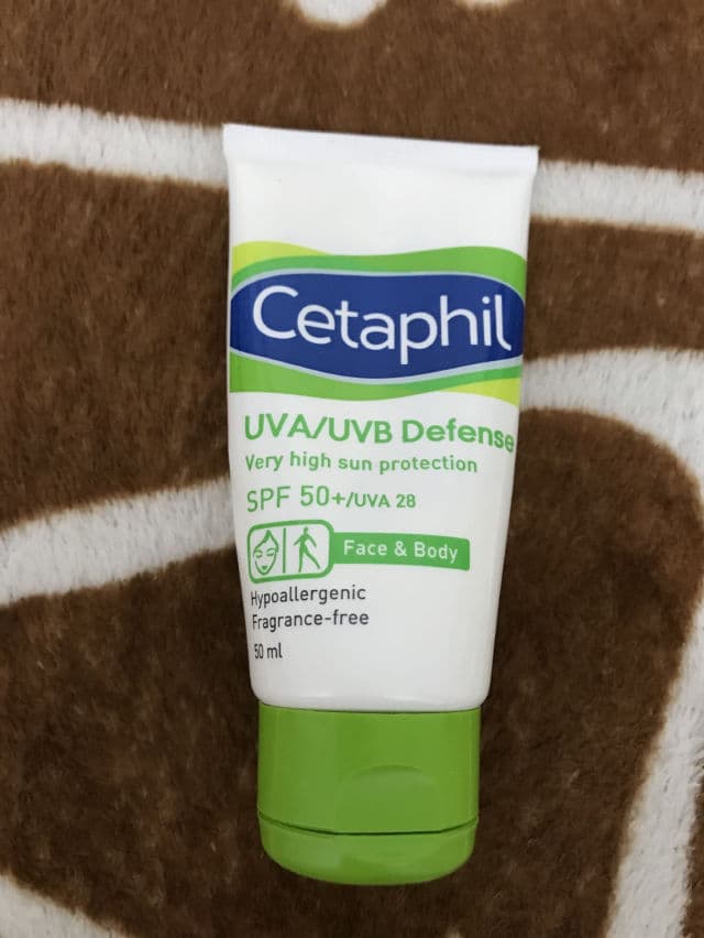 Cetaphil UVA/UVB Defence SPF50+ review photo by adindamutiara