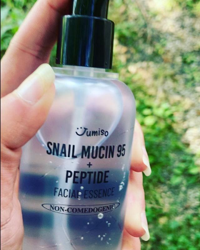 Snail Mucin 95 + Peptide Essence product review
