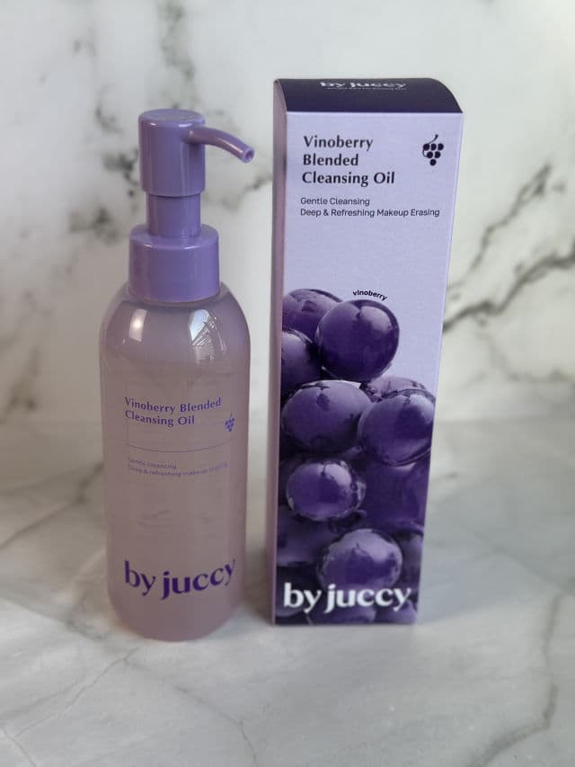By Juccy Vinoberry Blended Cleansing Oil review photo by BlandReviews