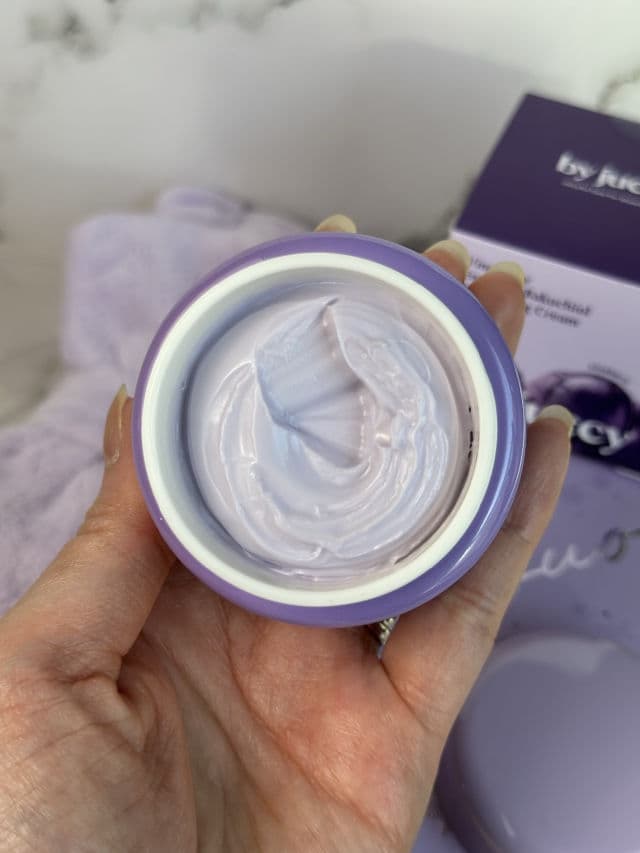 By Juccy Vinoberry Enriched Bakuchiol Nourishing Cream review photo by BlandReviews