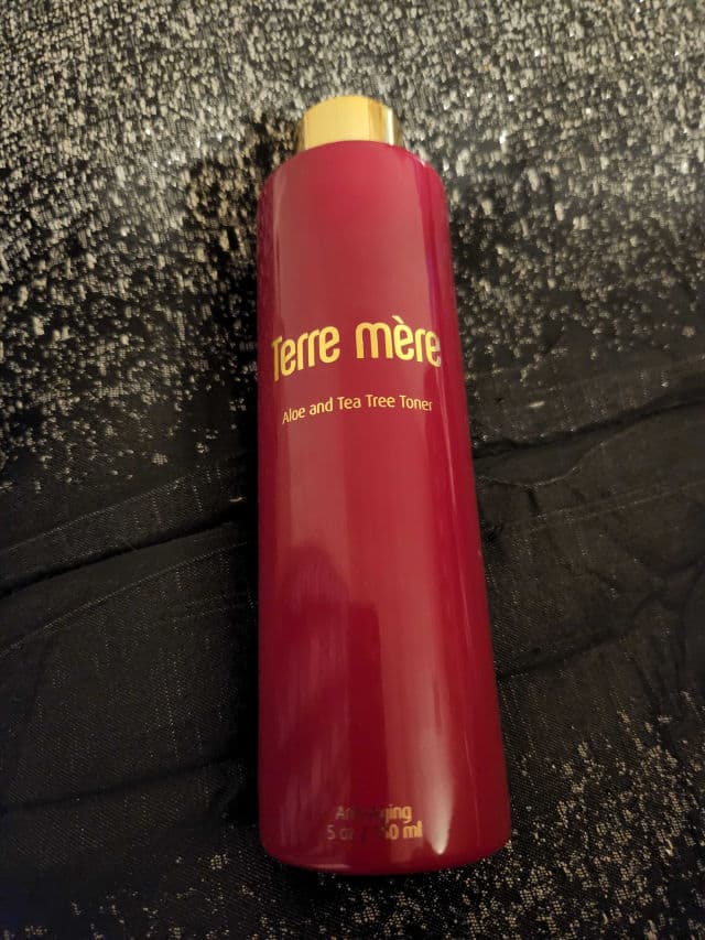 Terre Mere Aloe and Tea Tree Toner review photo by xslowlyxbrokenx