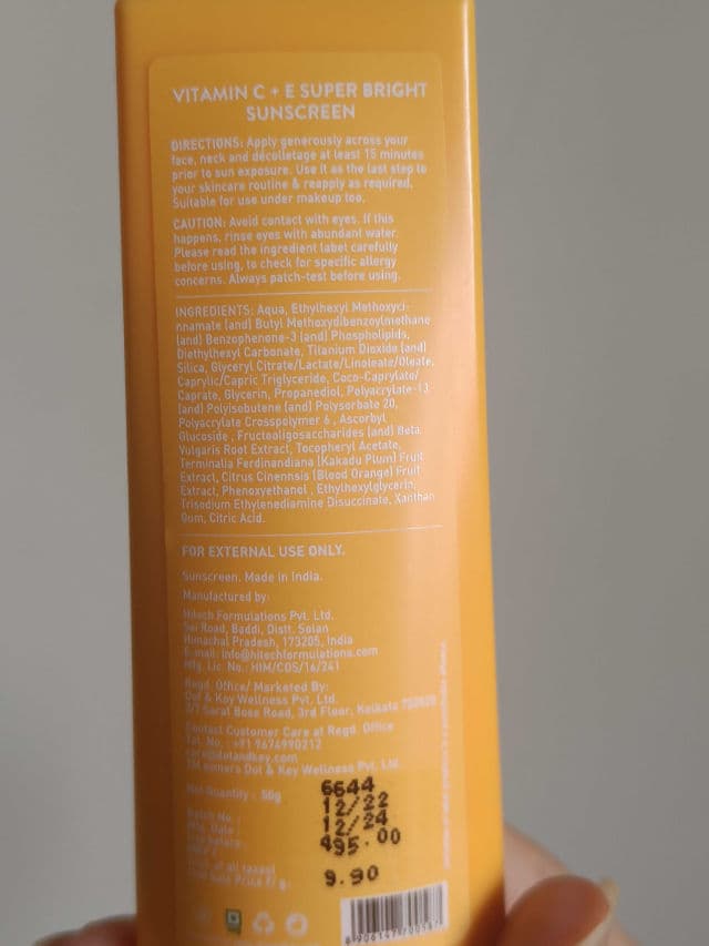 Dot & Key Vitamin C + E Super Bright Sunscreen SPF 50 PA+++ review photo by reba