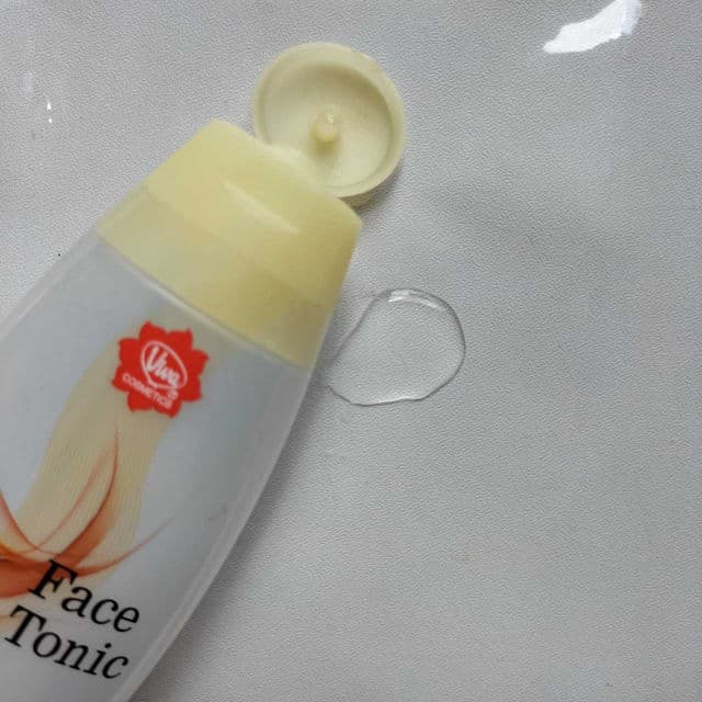 Viva Cosmetics Face Tonic review photo by Dukaaparama