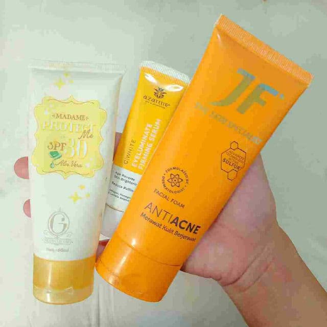 JF the skin specialist AntiAcne Facial Foam review photo by Dukaaparama