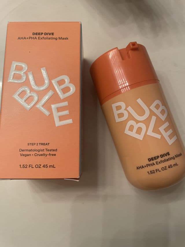 Bubble Deep Dive AHA + PHA Exfoliating Mask review photo by BeautyByJennMarie
