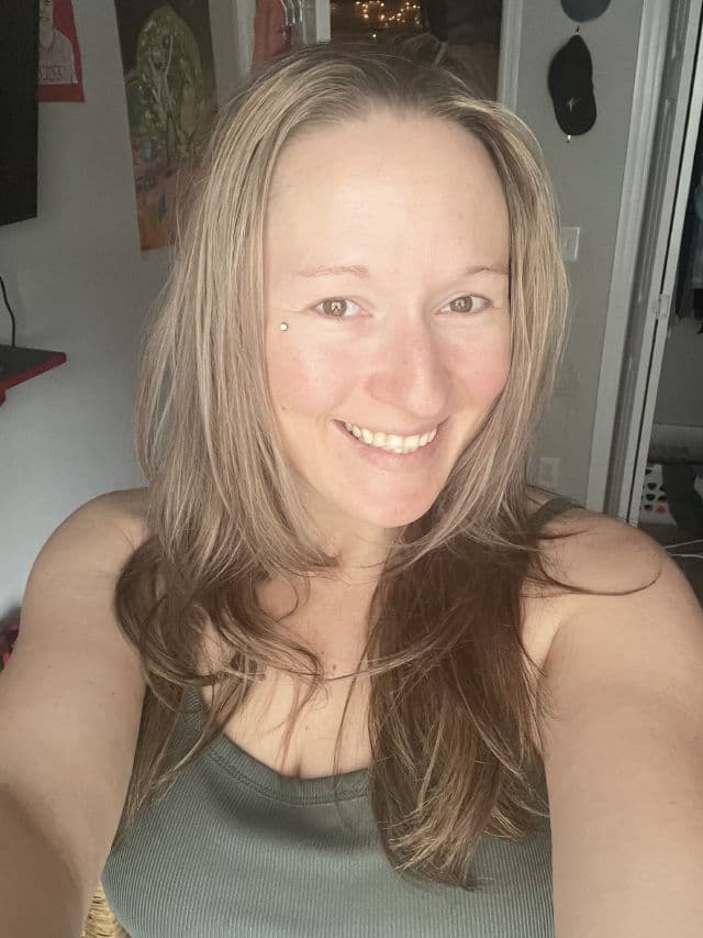 L'Oreal Professionnel Serie Expert Metal Detox Professional Shampoo review photo by BeautyByJennMarie