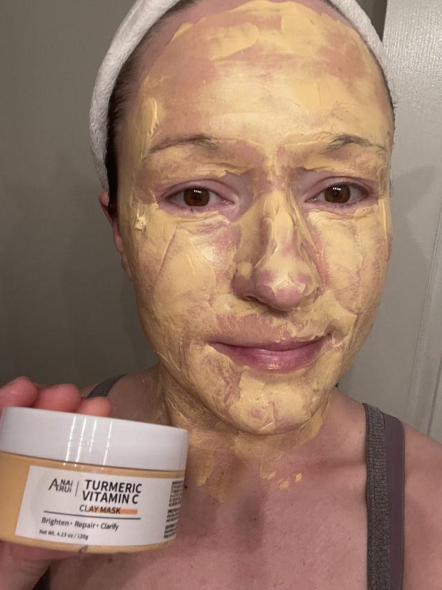 Turmeric Vitamin C Clay Mask product review