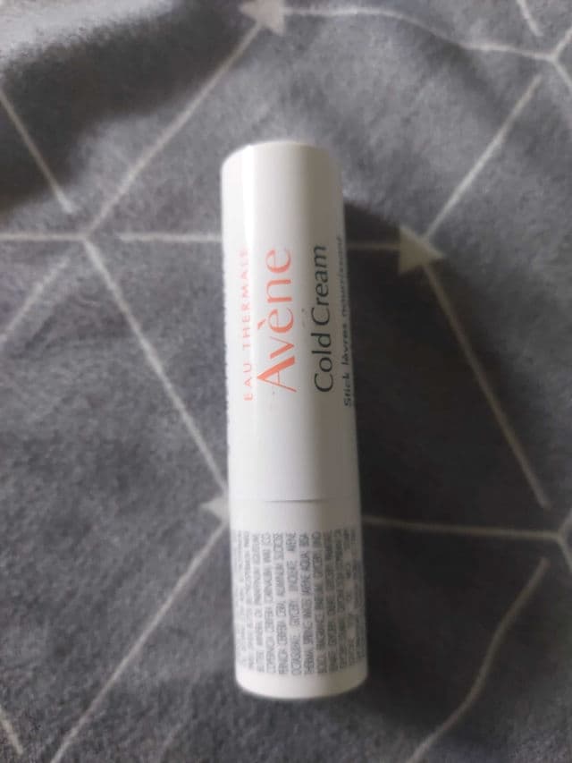Avene Cold Cream Nourishing Lip Balm review photo by petrovtania