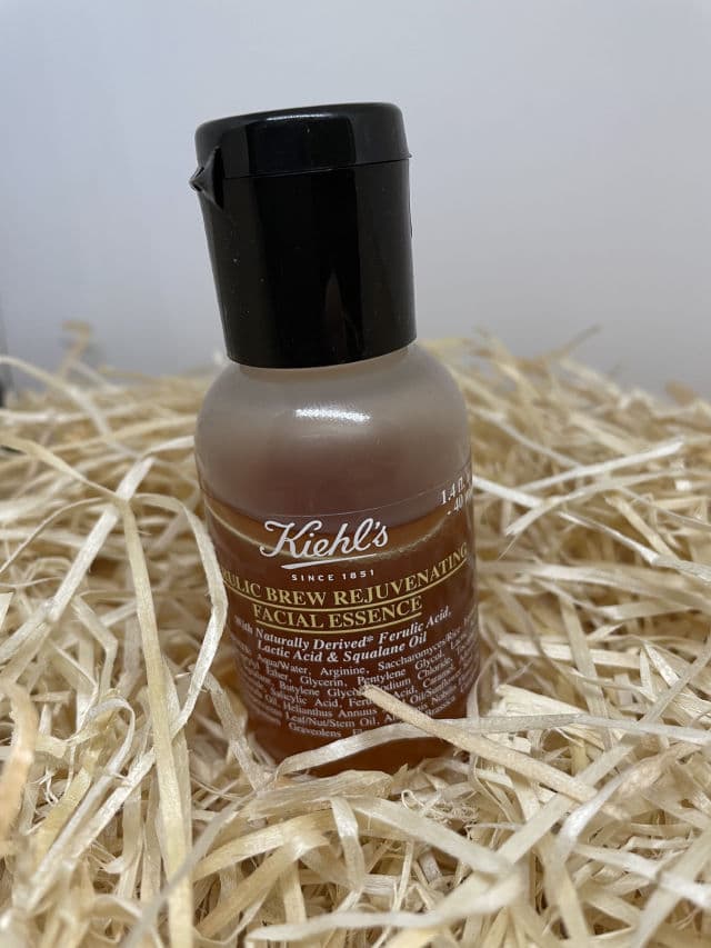 Kiehl's Ferulic Brew Rejuvenating Facial Essence with Lactic Acid review photo by cositasdeaudrey 
