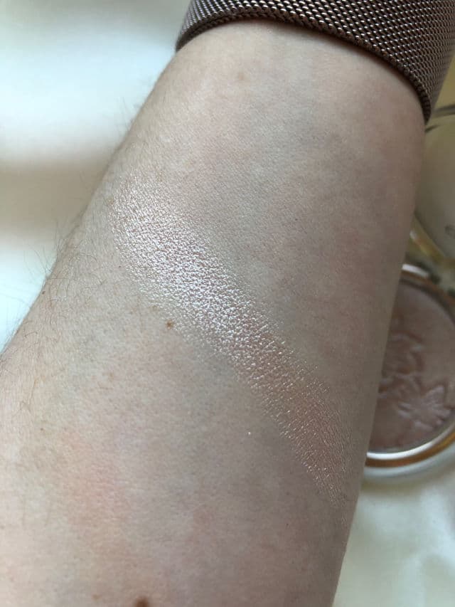 Catrice 020 Supreme Rose Beam review photo by cositasdeaudrey 