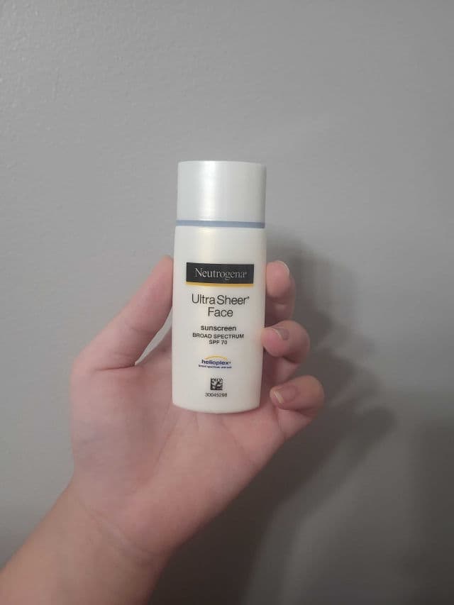 Neutrogena Ultra Sheer Liquid Daily Sunscreen Broad Spectrum SPF 70 review photo by Marilynn