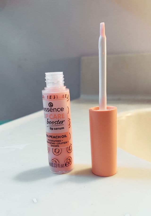 Essence Lip Care Booster Lip Serum review photo by Nickelo1980