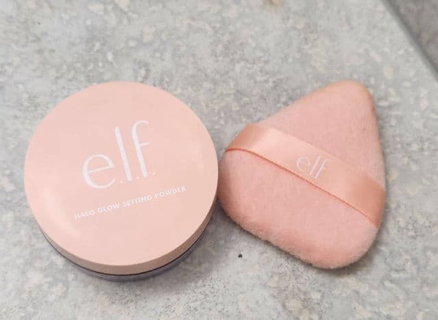 ELF Halo Glow Setting Powder - Medium review photo by Nickelo1980