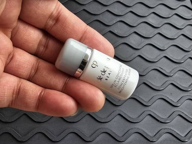 Clé de Peau Beauté Concentrated Brightening Serum review photo by Pickysushi