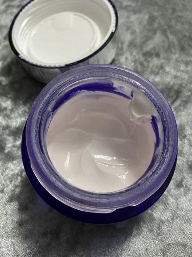 Lancome Travel Size Rnergie Multi-Action Broad Spectrum SPF 15 Lifting and Firming Cream All Skin Types review photo by DanielleT 