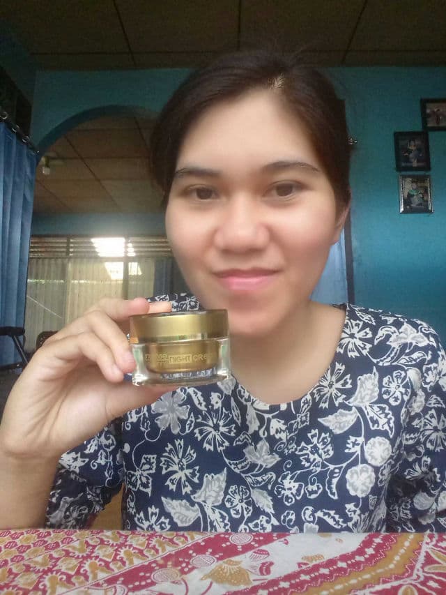 B ERL Intense Lightening Night Cream review photo by Oktaviyanti